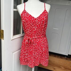 Gorgeous boutique fun summer romper red M